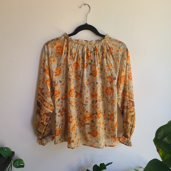 NWT Seashell Blouse in Sand - Picture 6 of 12